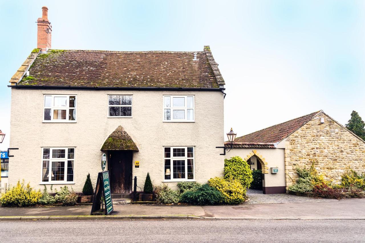 The Half Moon Inn And Country Lodge Yeovil Exterior foto